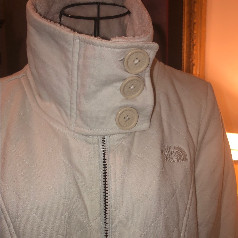 The North Face Women's White QuiltedTeddy Jacket/Coat